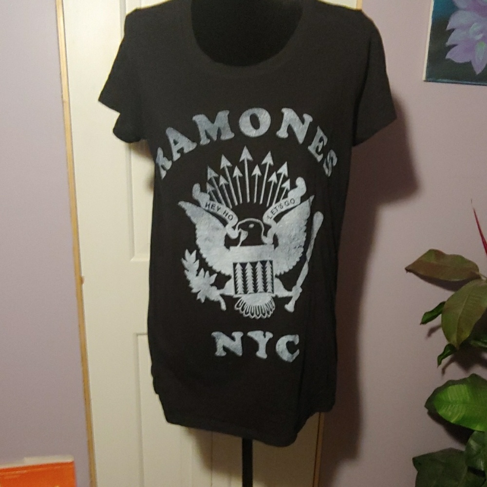 Torrid graphic tee Ramones